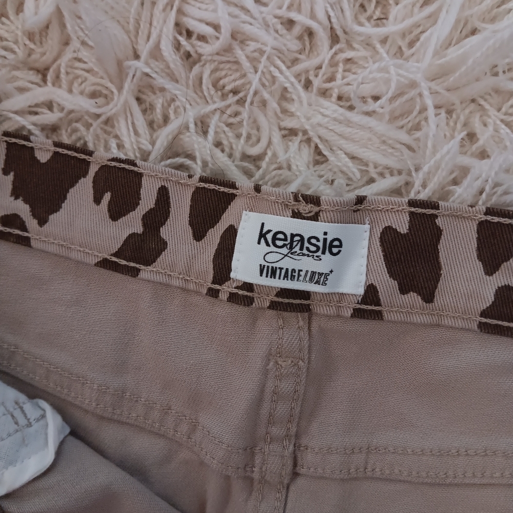 Kensie Women's Leopard Denim Mini Skirt, size 10 /30 - Picture 3 of 6